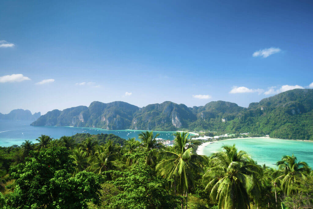 Phi phi don of Phi Phi Islands, תאילנדיתland, overlooking Loh Dalum Bay | traditional thai village karon beach | bo phut resort