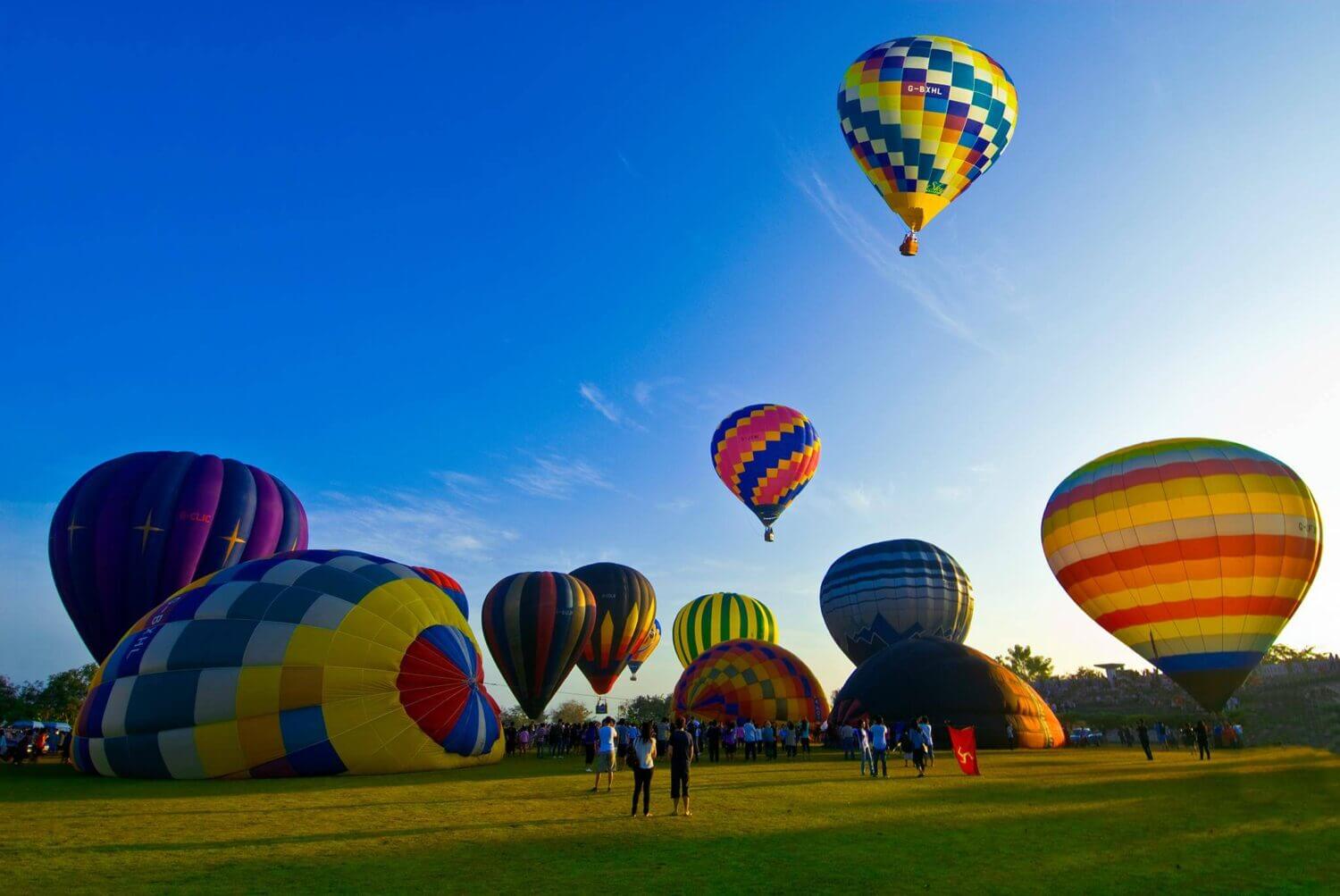 hot ballooning in chiang mai