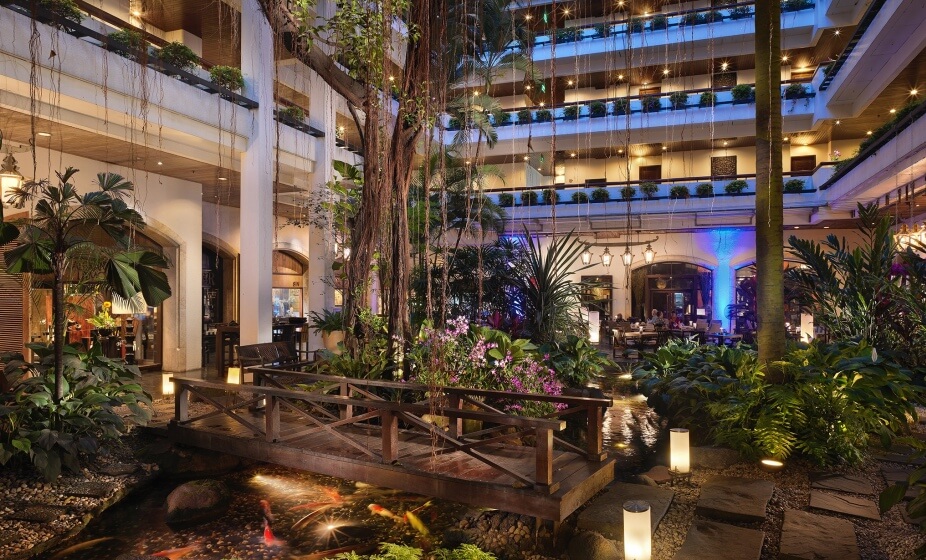 chinese new year festivities at anantara siam bangkok hotel