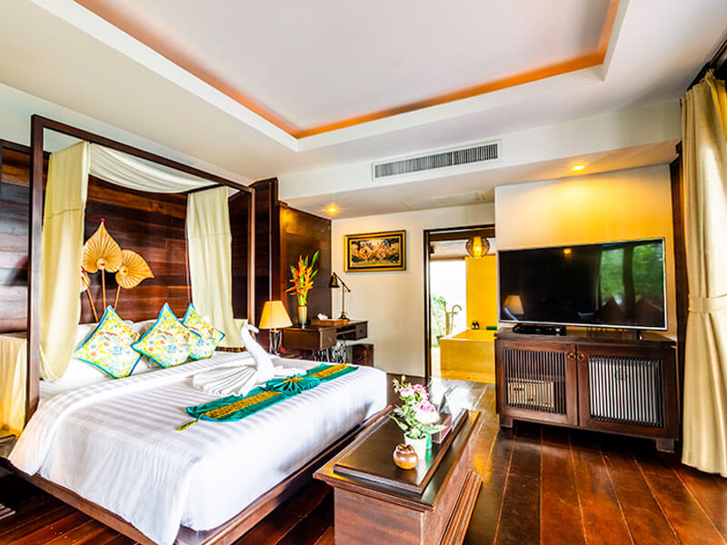 baipho beachfront pool villa new