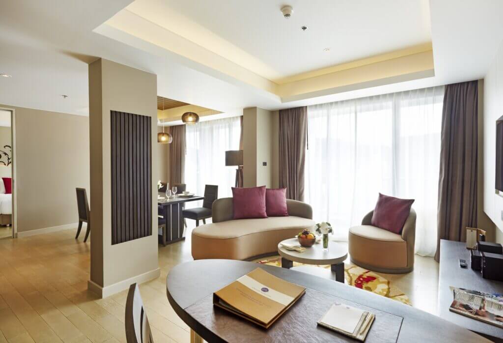 deluxe suite 1