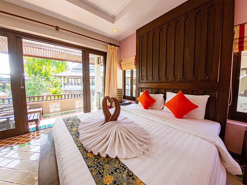 superior double room pool view