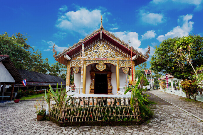 pai wat phra that mae yen